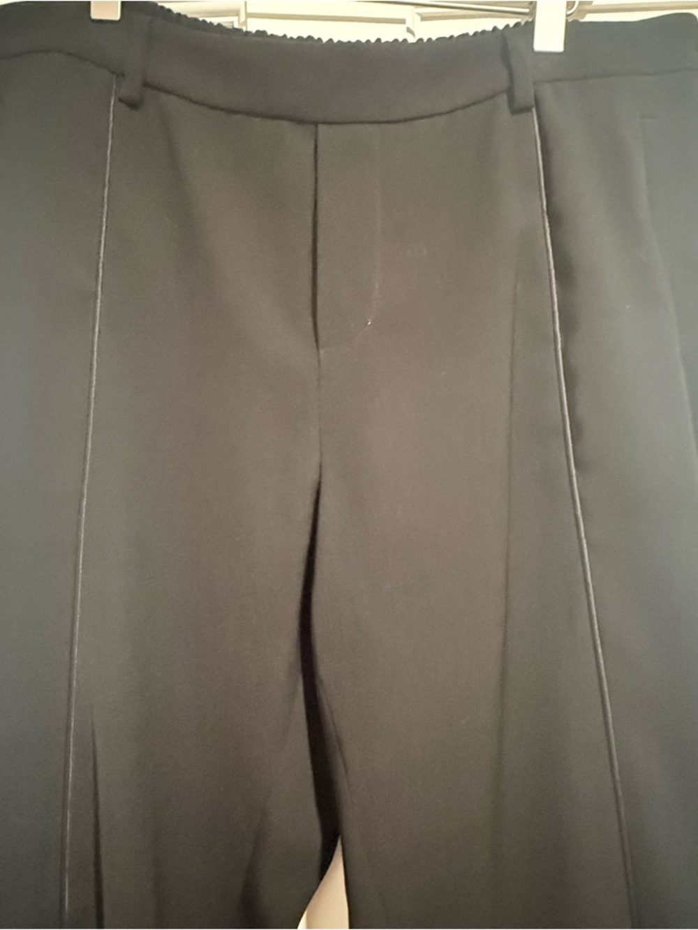 Like New! Vince Black Cropped Ankle Trousers